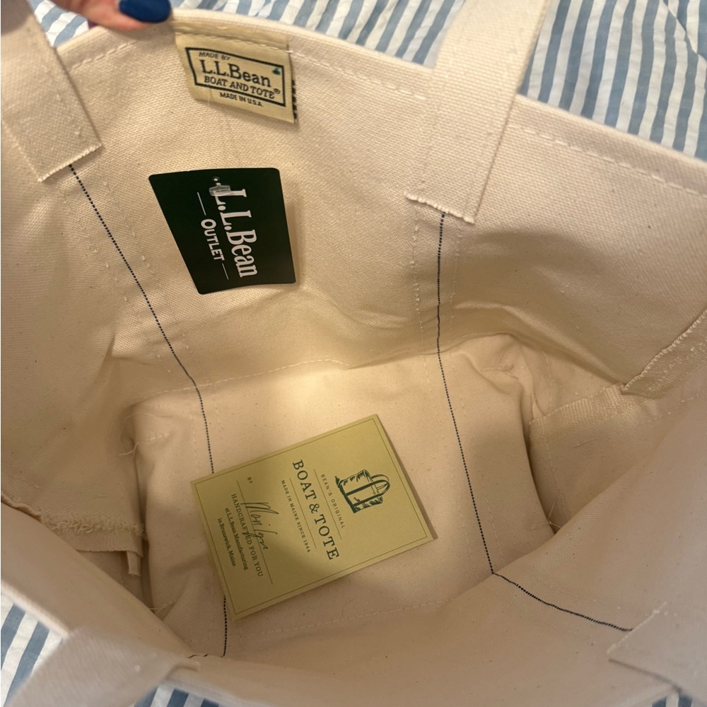 NWT natural L.L Bean medium boat and tote - Picture 4 of 6